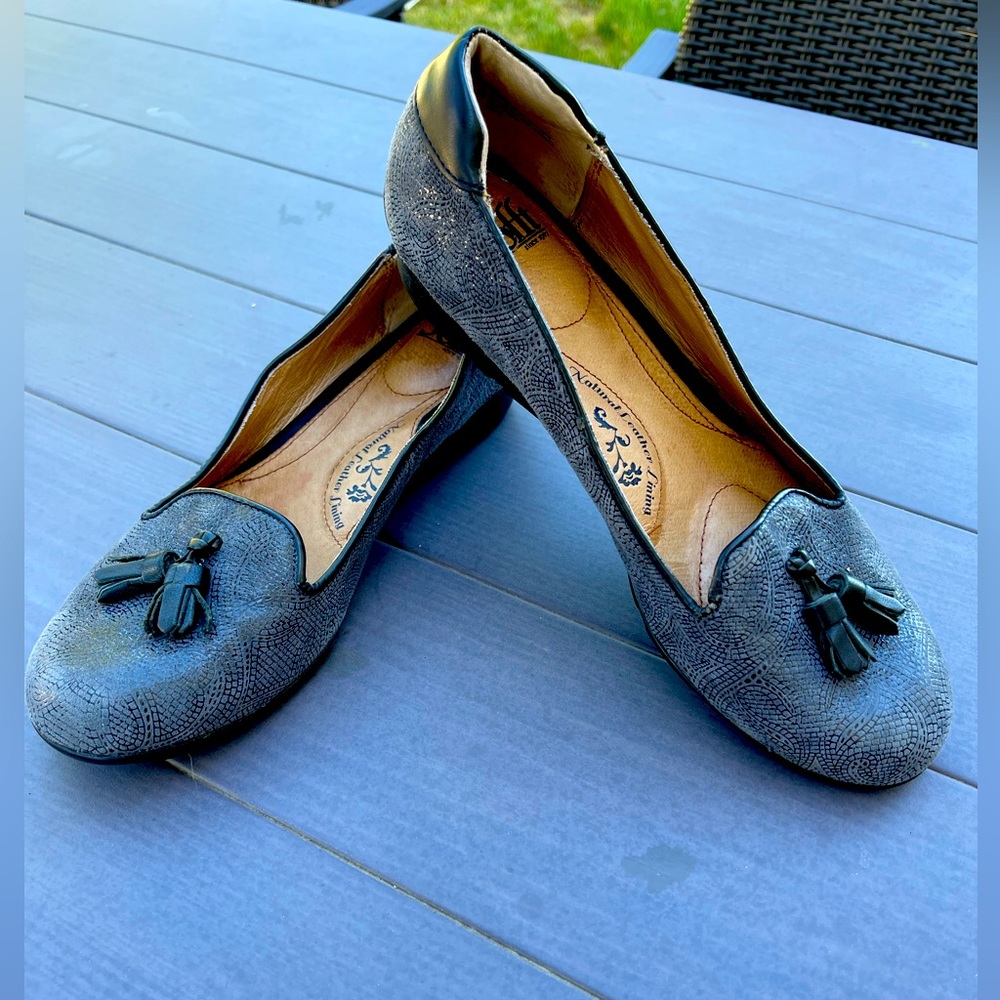 Sofft Black Flats Loafers with Leather Tassel Women’s Size 9